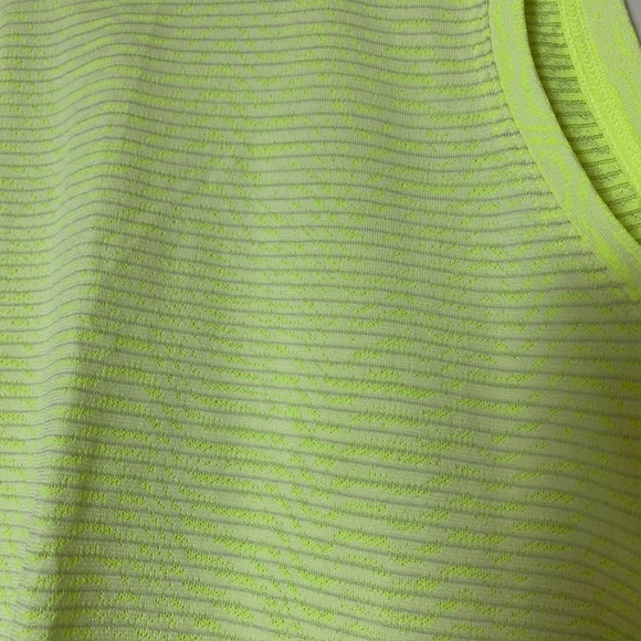 Lululemon Train to Be Tank Top Striped Electric Lemon Yellow W1DDIS Size 4 - Picture 6 of 10